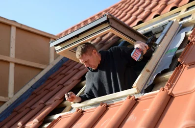 Pose de fenêtres de toit Velux à Escot